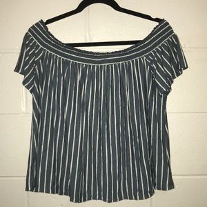 American Eagle off the shoulder top